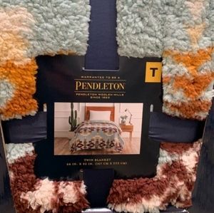 Pendleton sherpa blanket TWIN
